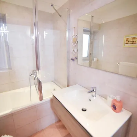 Aria Di Sale - * ترييستي